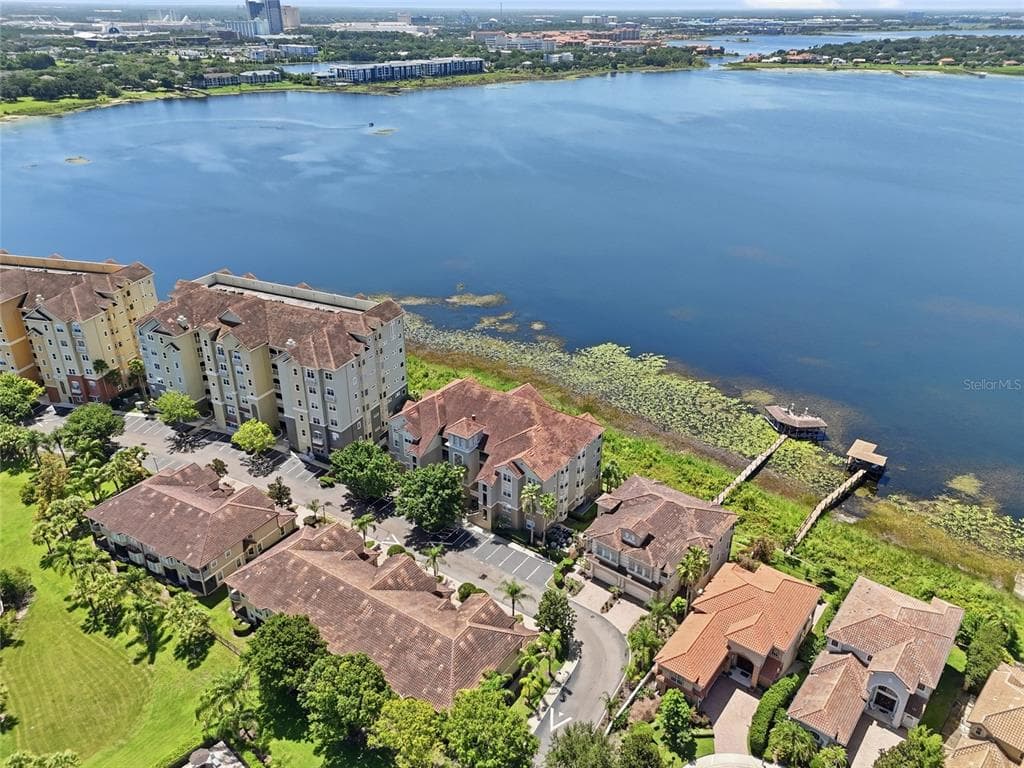 8767 THE ESPLANADE 40 photo 6