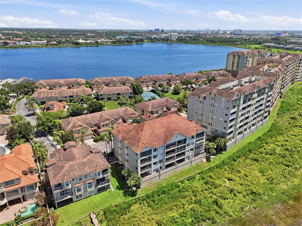 8767 THE ESPLANADE 40 photo 9