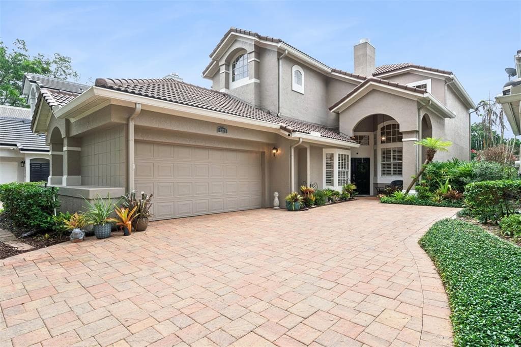 1279 GLENCREST DRIVE photo 4