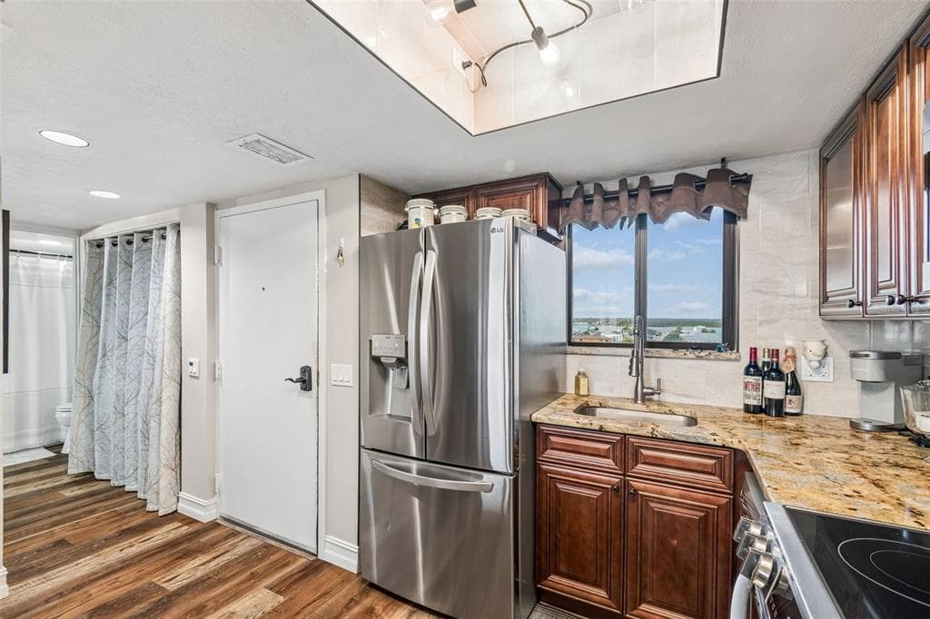 6009 SEA RANCH DRIVE 503 photo 7