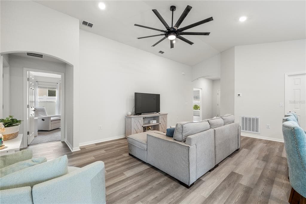 35542 BELLINGTON BOULEVARD photo 11