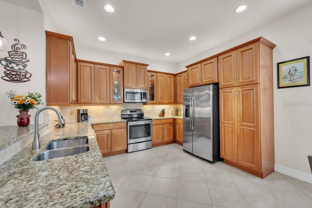 15824 AMBER FALLS DRIVE photo 9