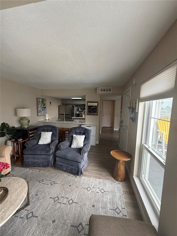 315 MEDALLION BOULEVARD H photo 6
