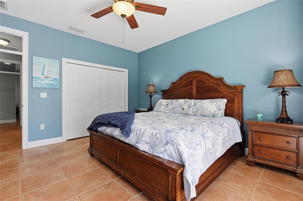 1233 SEA BREEZE COURT photo 14