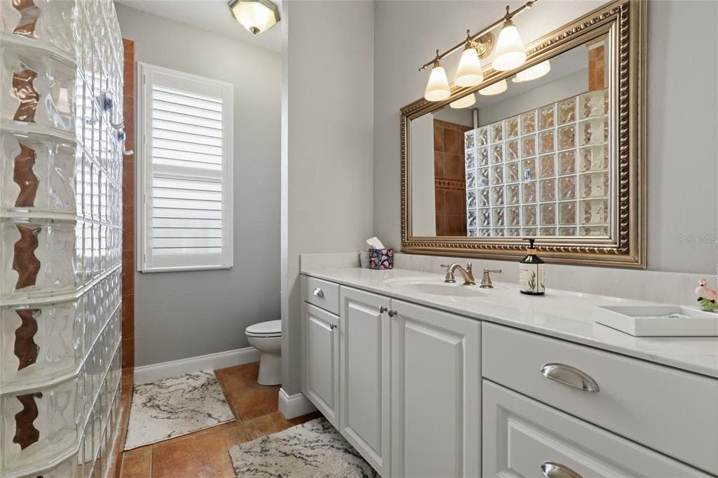 1233 SEA BREEZE COURT photo 15