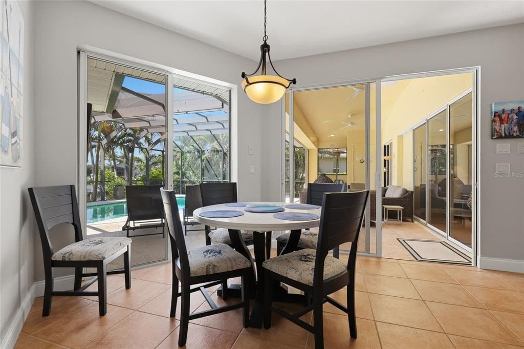 1233 SEA BREEZE COURT photo 8