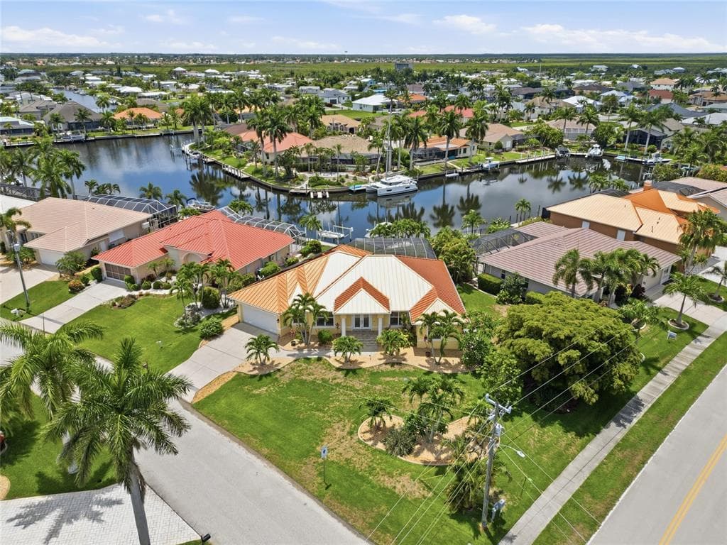 1233 SEA BREEZE COURT photo 25