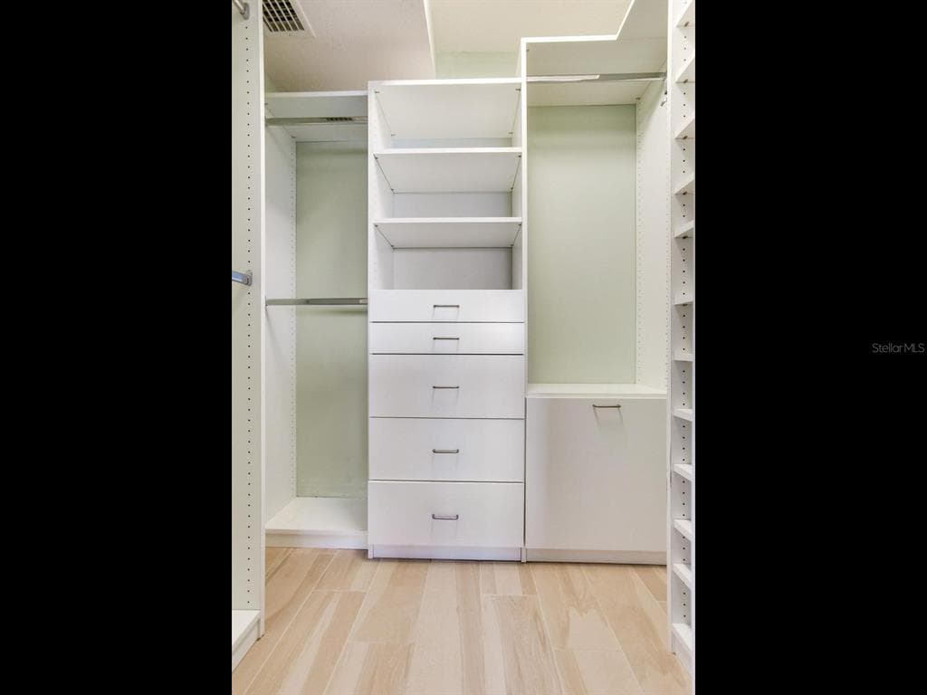 4141 BAYSHORE BOULEVARD 505 photo 22