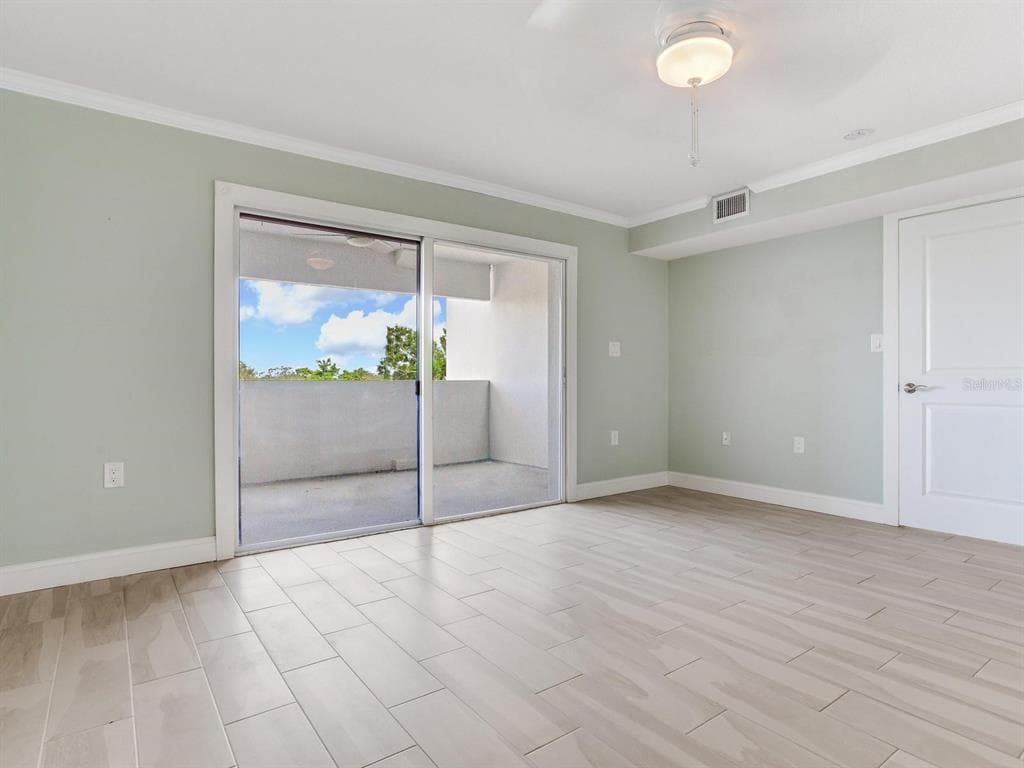 4141 BAYSHORE BOULEVARD 505 photo 24