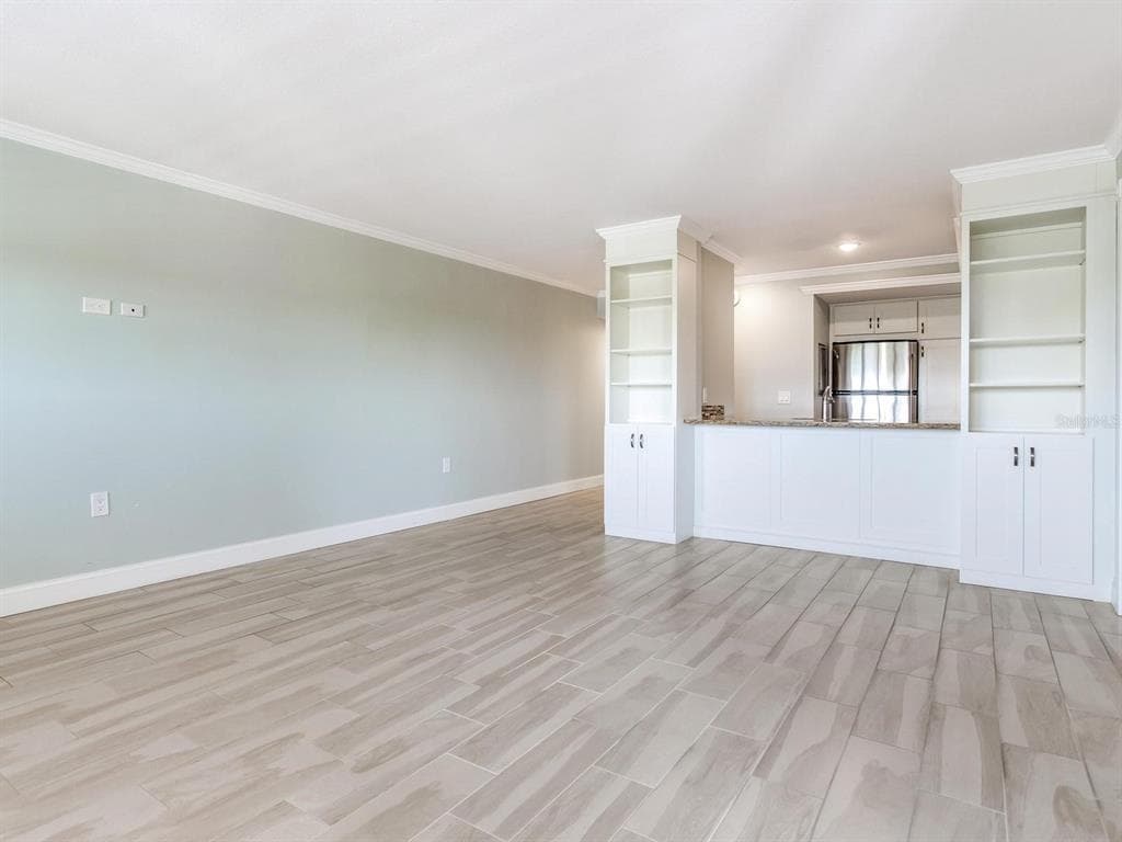 4141 BAYSHORE BOULEVARD 505 photo 15