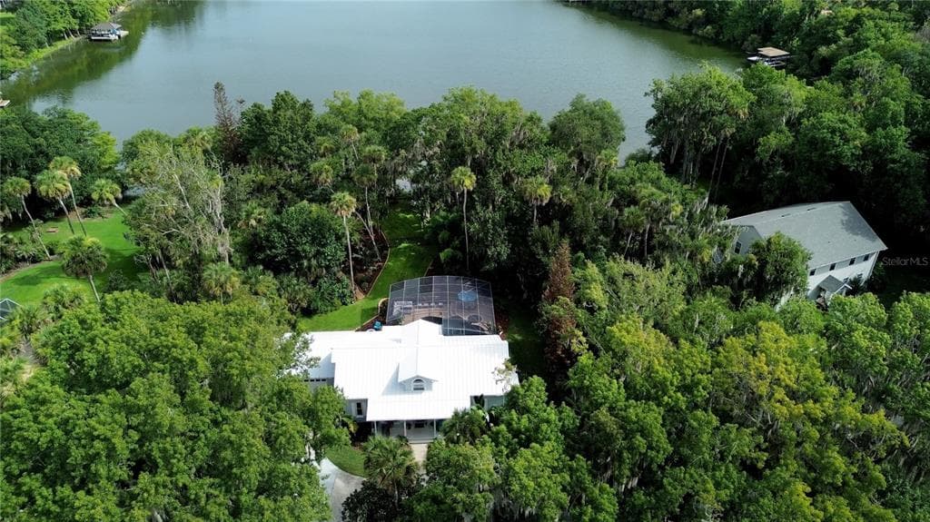 2021 WATERFORD ESTATES DRIVE photo 6