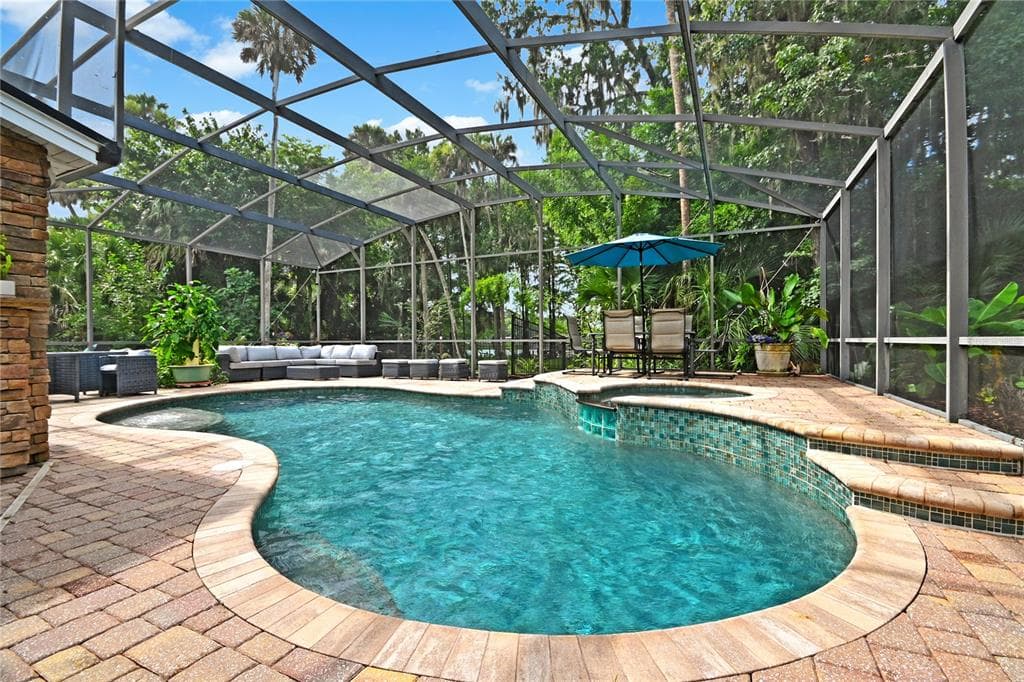 2021 WATERFORD ESTATES DRIVE photo 3
