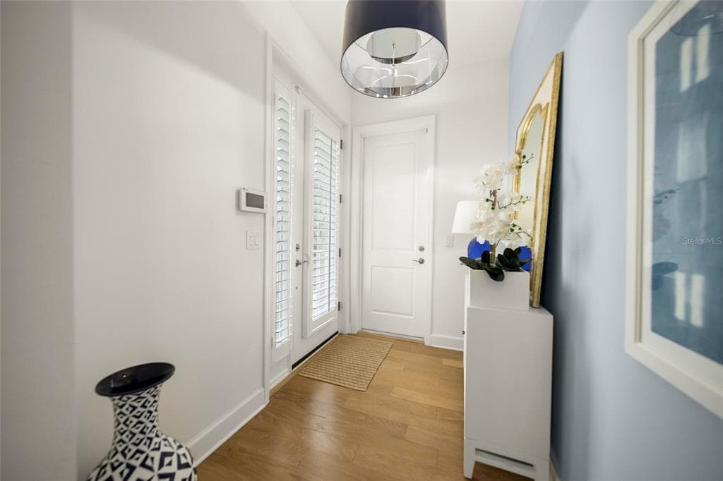 264 SAINT LUCIA DRIVE 201 photo 6