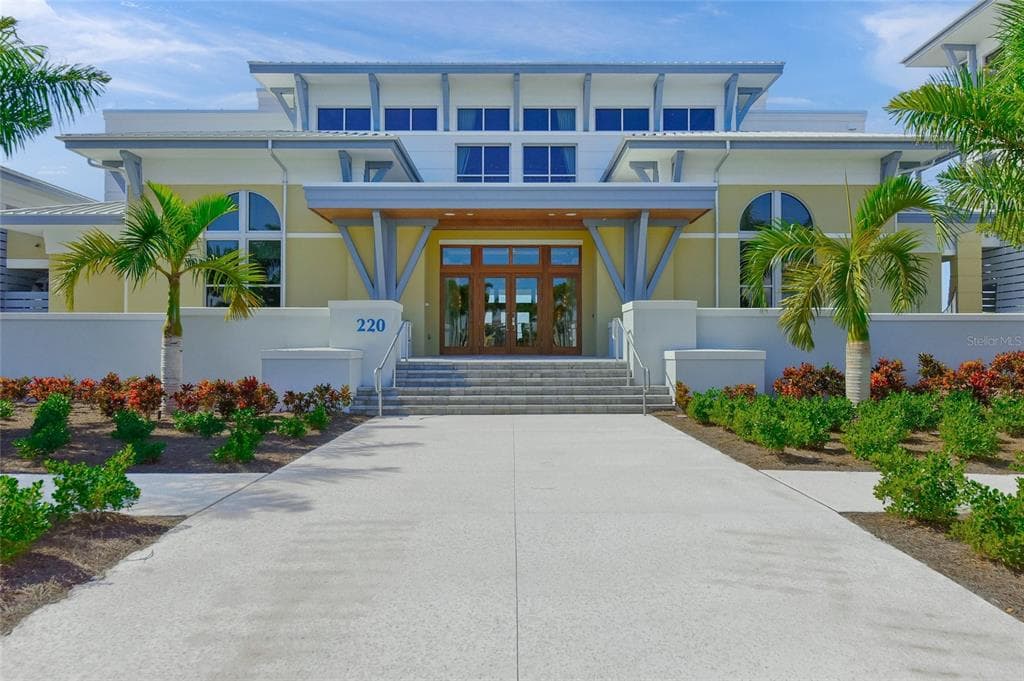 264 SAINT LUCIA DRIVE 201 photo 25