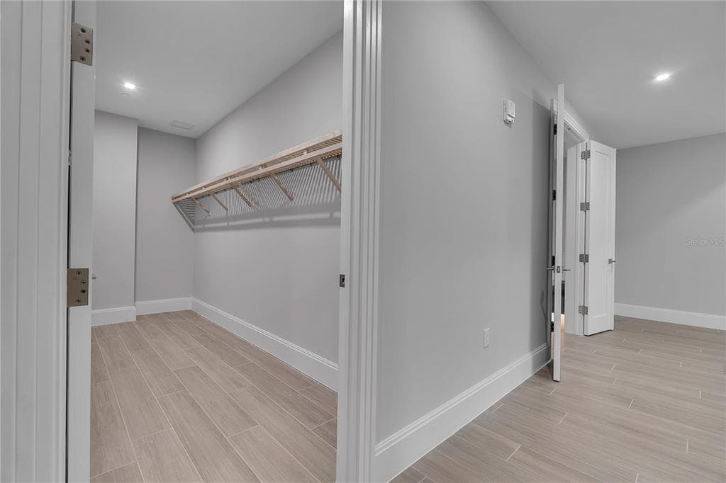 70 AVENIDA VENECCIA 204 photo 18
