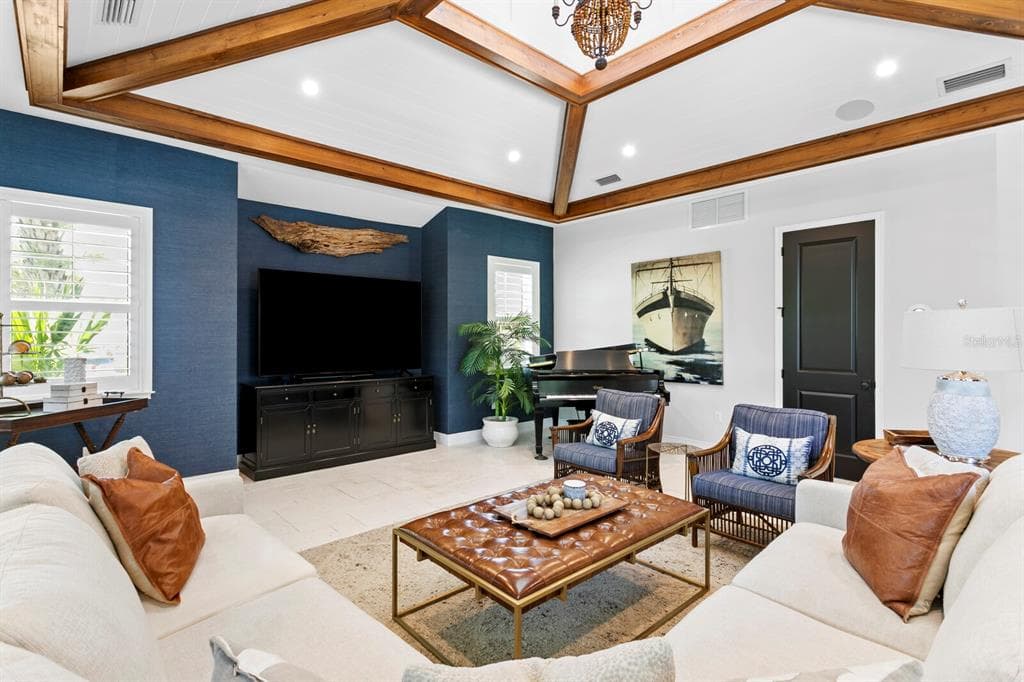 220 N HARBOR DRIVE photo 23