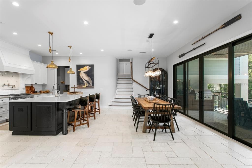 220 N HARBOR DRIVE photo 13