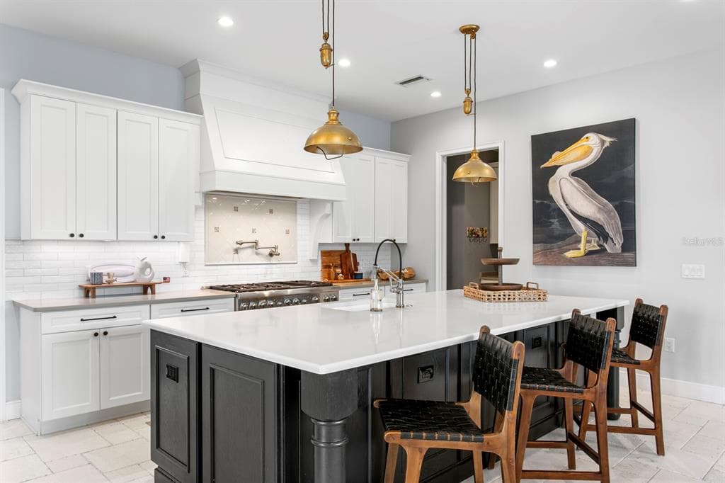 220 N HARBOR DRIVE photo 10
