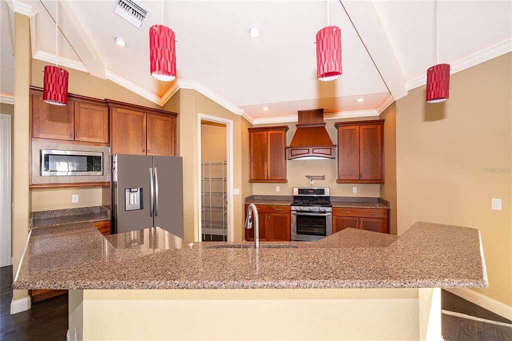 12131 EAGLES POINT COURT photo 20