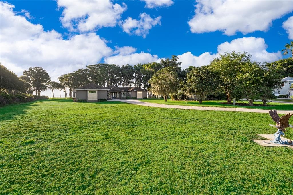 12131 EAGLES POINT COURT photo 4