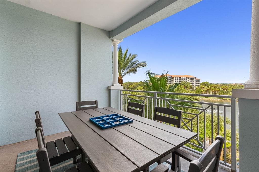 102 YACHT HARBOR DRIVE 467 photo 19