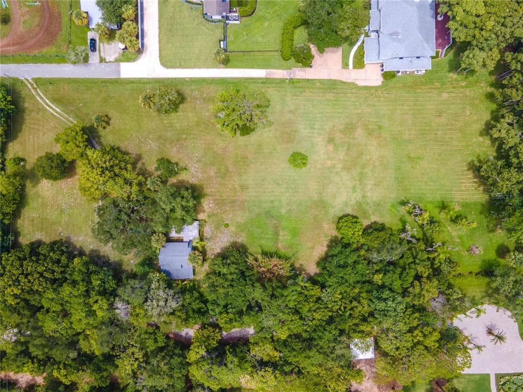 1133 BELLA LAGO COVE photo 3