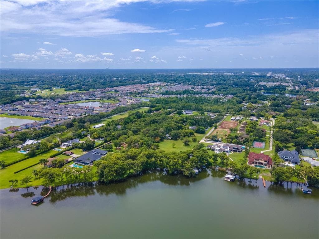 1133 BELLA LAGO COVE photo 5