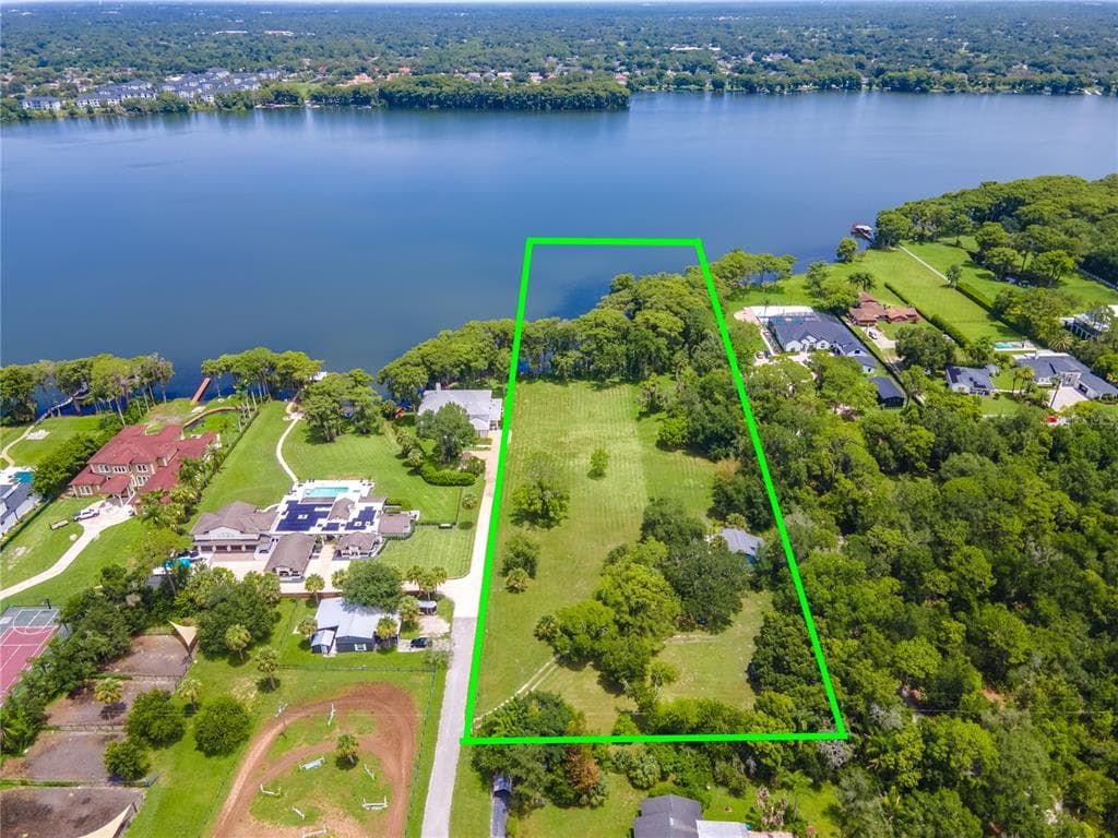 1133 BELLA LAGO COVE photo 18