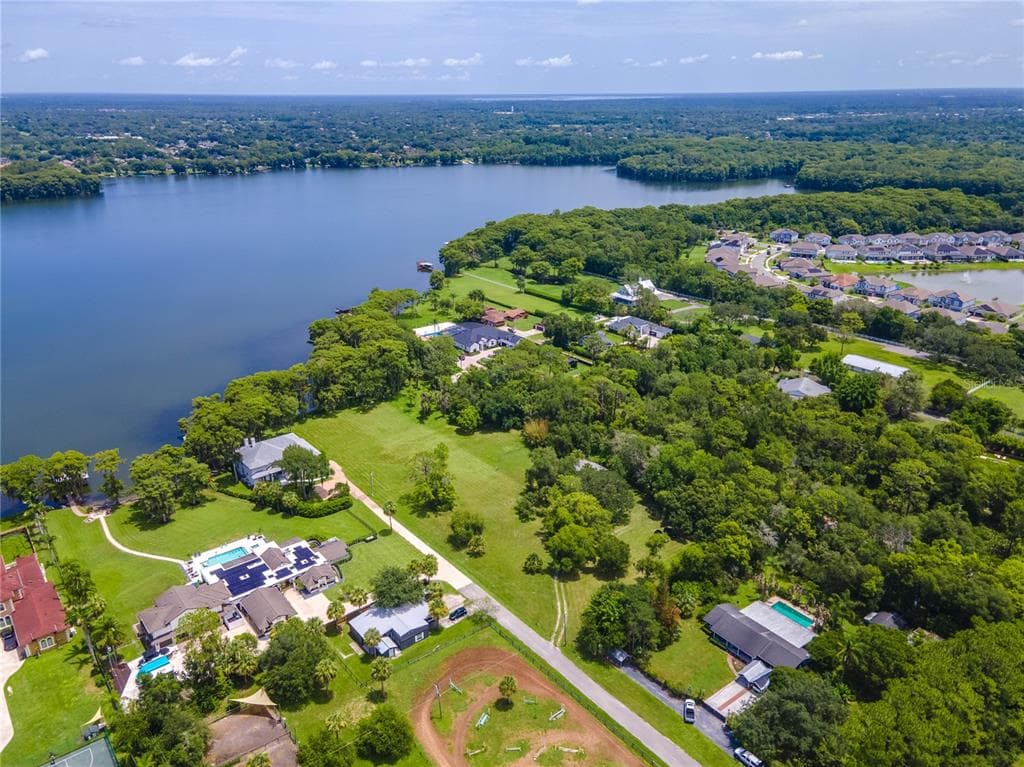 1133 BELLA LAGO COVE photo 21
