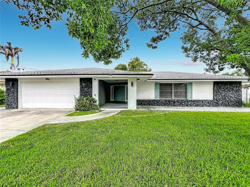 2425 LAUDERDALE COURT 1