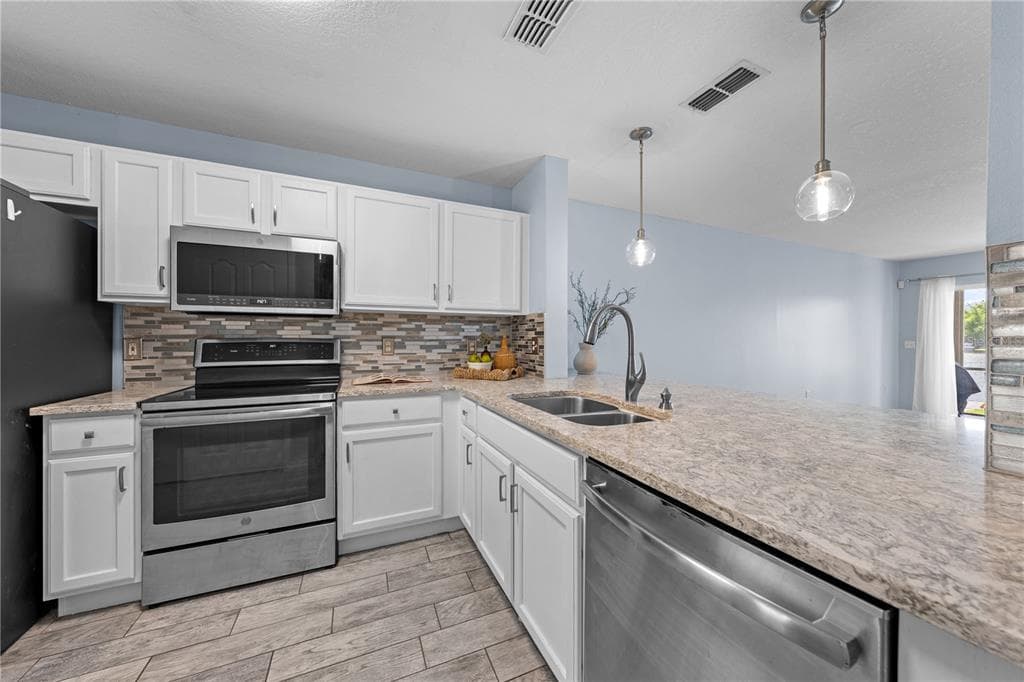 2705 EMERALD LAKE CT 2705 photo 6