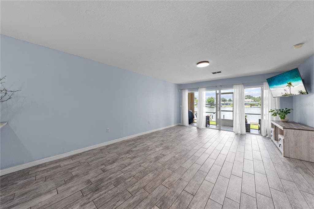 2705 EMERALD LAKE CT 2705 photo 22