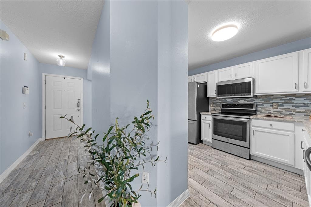 2705 EMERALD LAKE CT 2705 photo 20