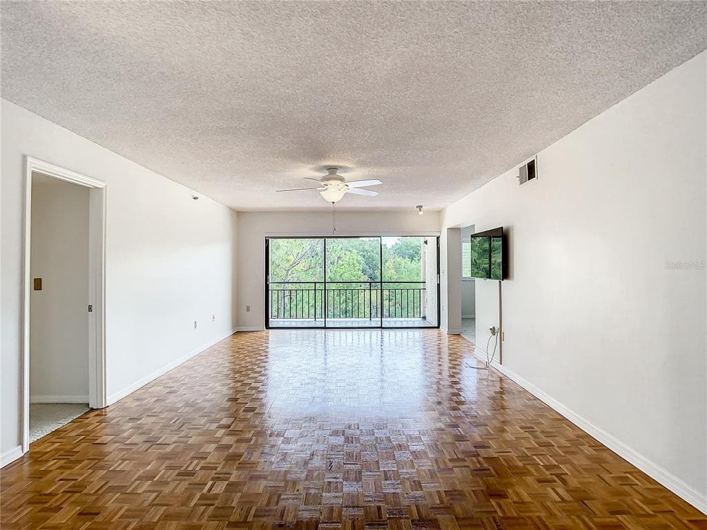 1158 CARMEL CIRCLE 430 photo 17
