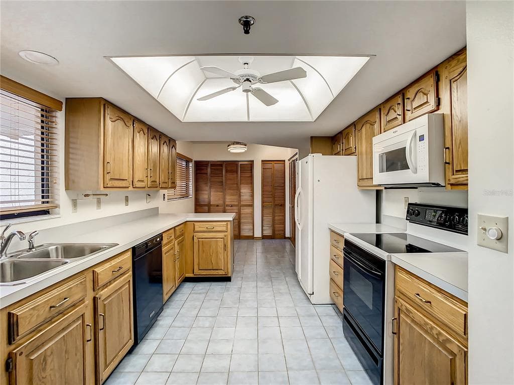 1158 CARMEL CIRCLE 430 photo 7