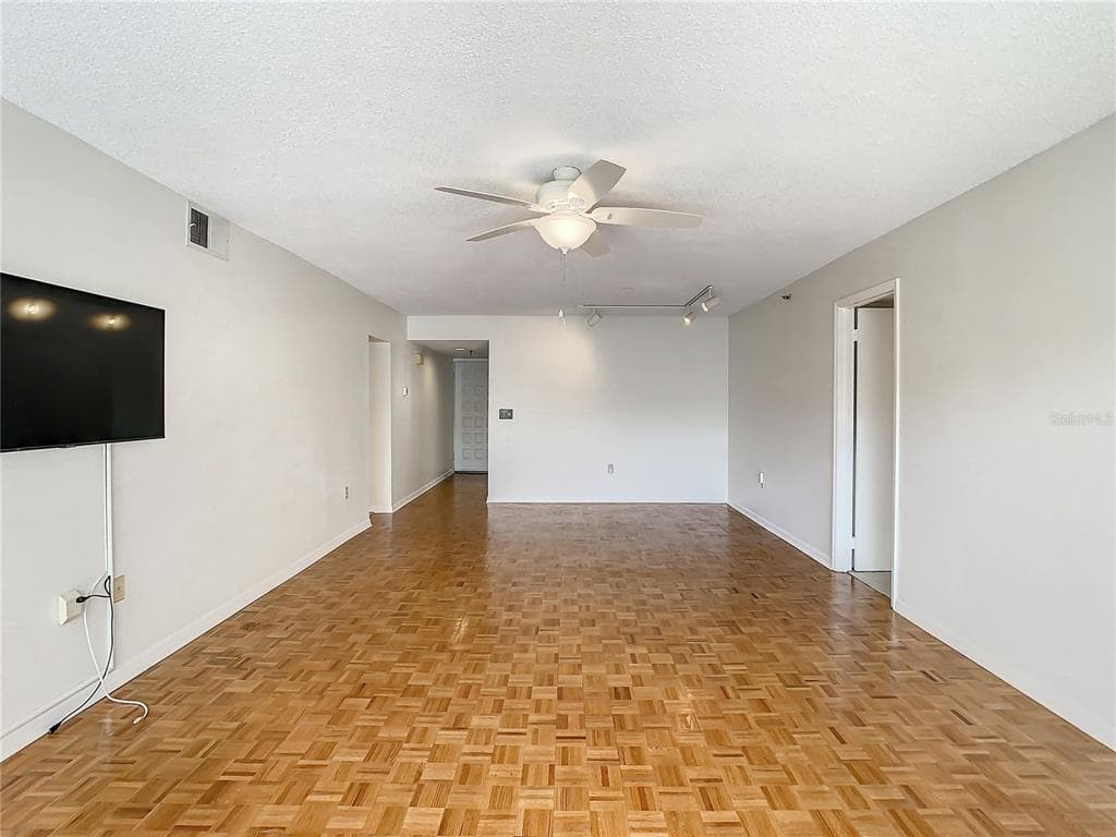 1158 CARMEL CIRCLE 430 photo 24