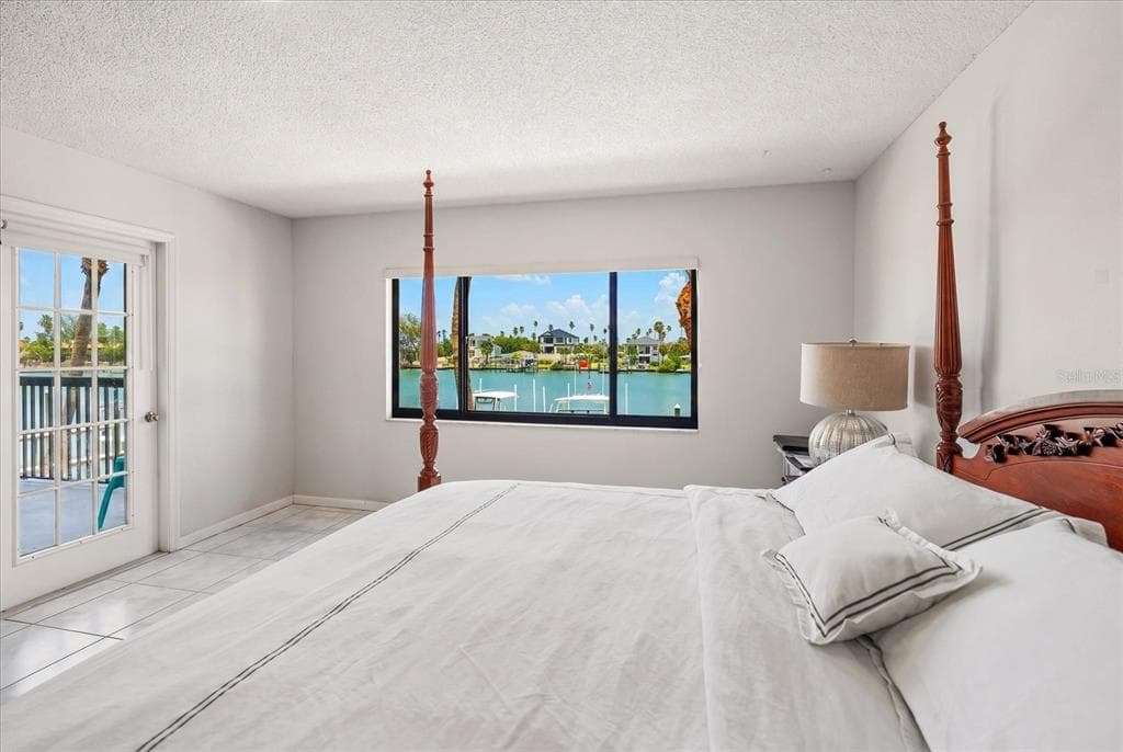 3111 PASS A GRILLE WAY 110 photo 6