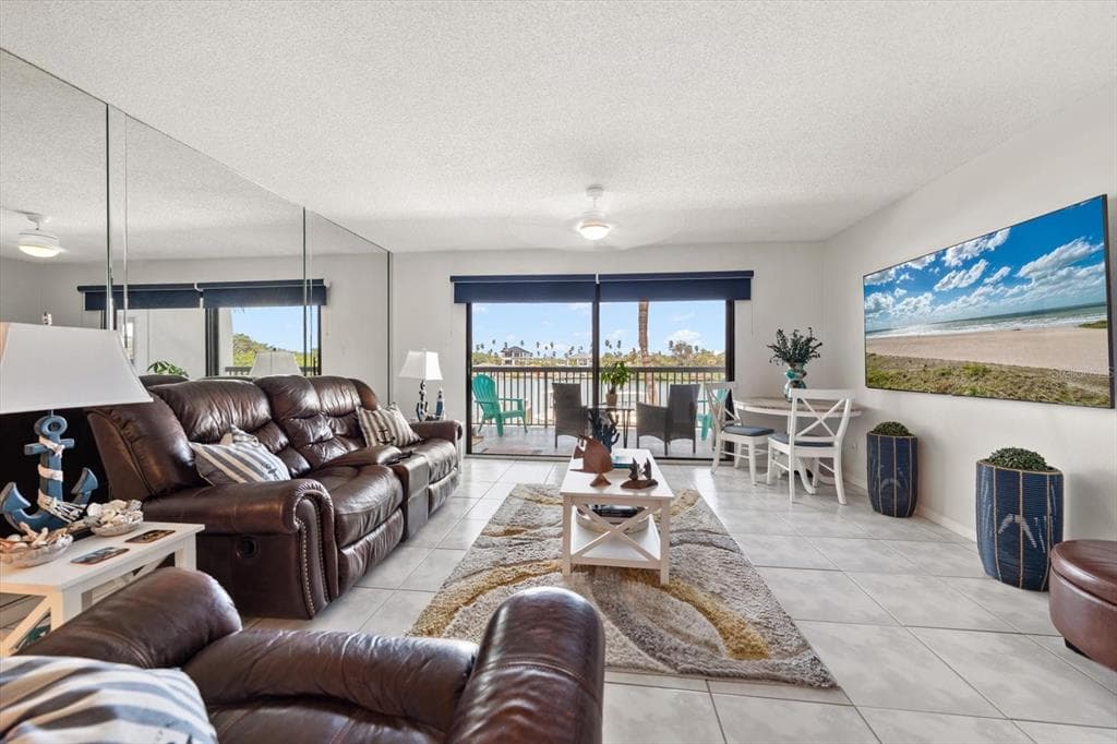 3111 PASS A GRILLE WAY 110 photo 5