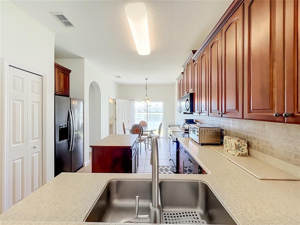 16543 CEDAR CREST DRIVE photo 15