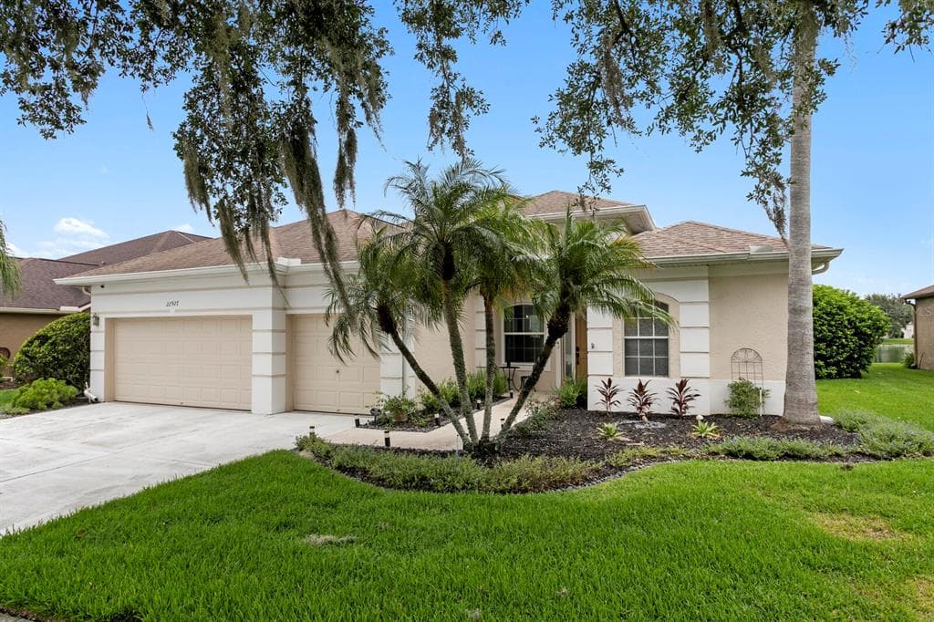 22927 BAY CEDAR DRIVE photo 1