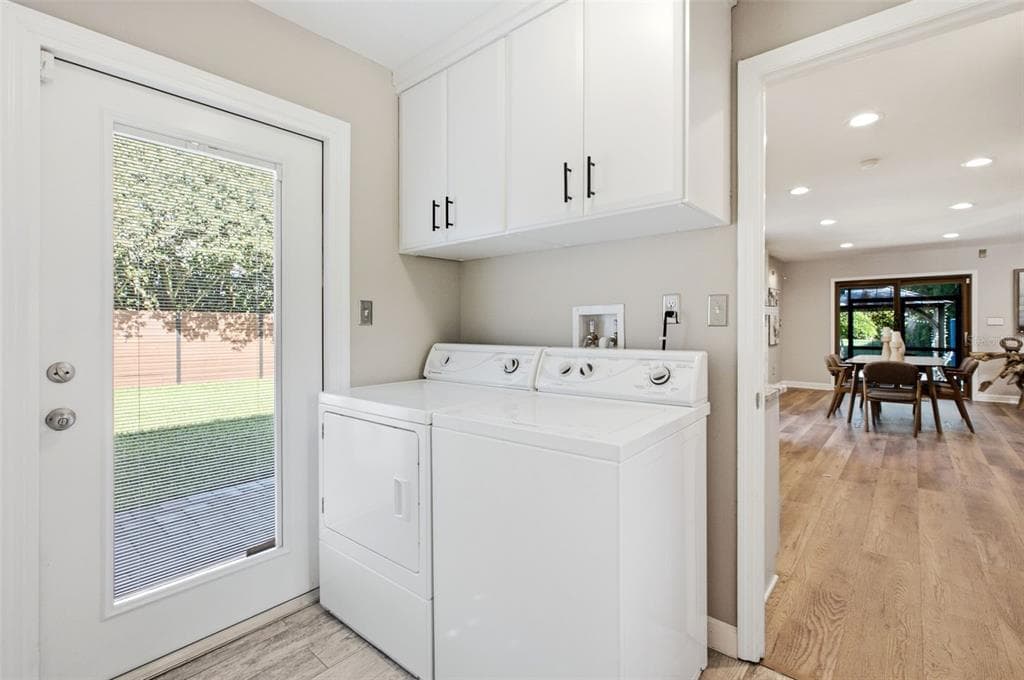 465 MANDALAY ROAD photo 13