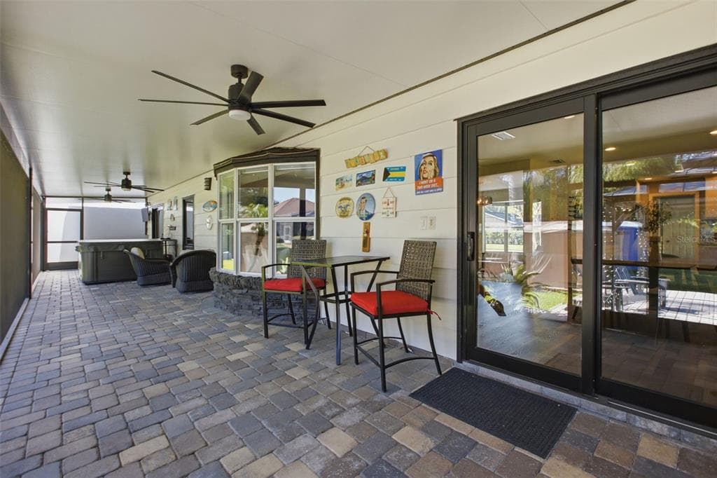 465 MANDALAY ROAD photo 22
