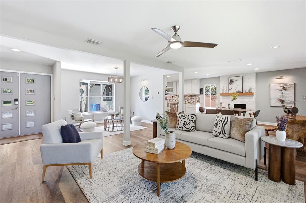 465 MANDALAY ROAD photo 4