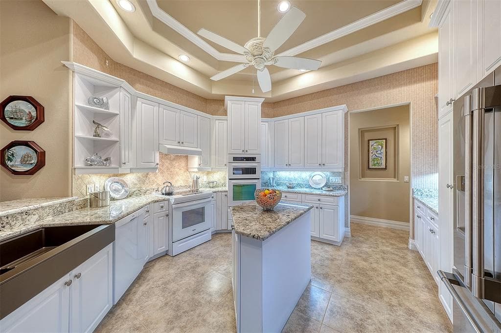 11 N CAYMAN ISLES BOULEVARD photo 21