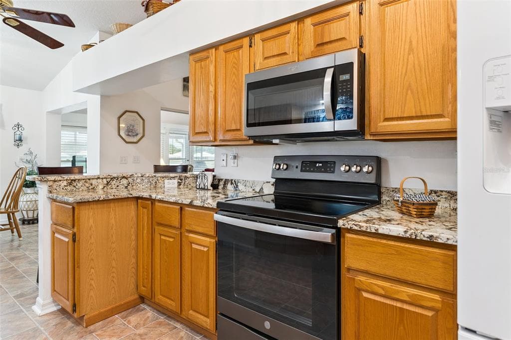 501 EASTLAKE DRIVE photo 11