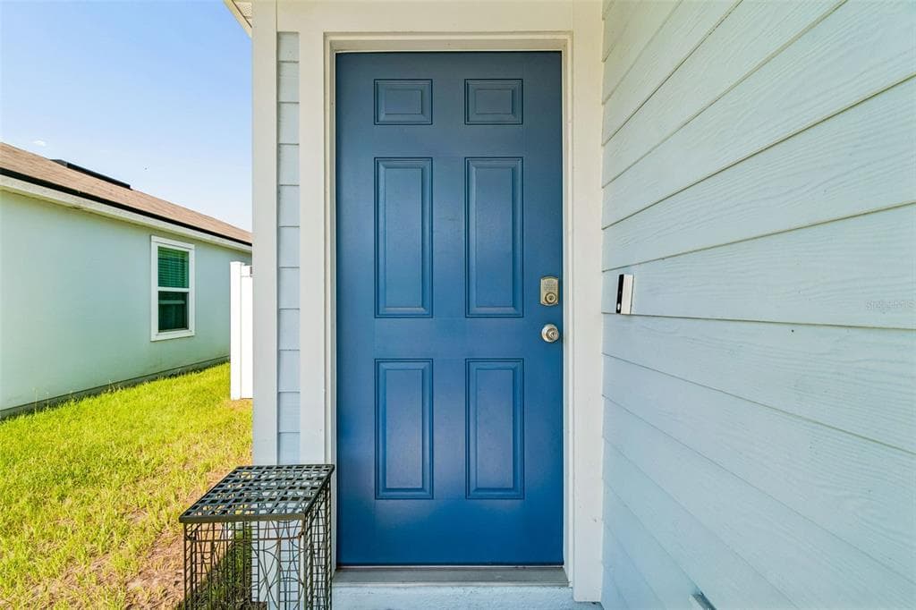 153 ASHBROOK STREET photo 6