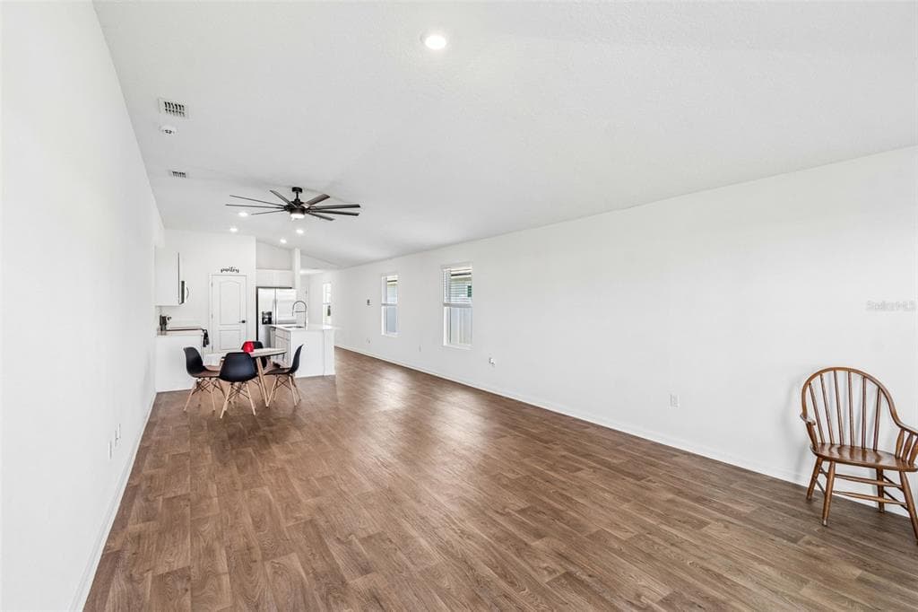 153 ASHBROOK STREET photo 17
