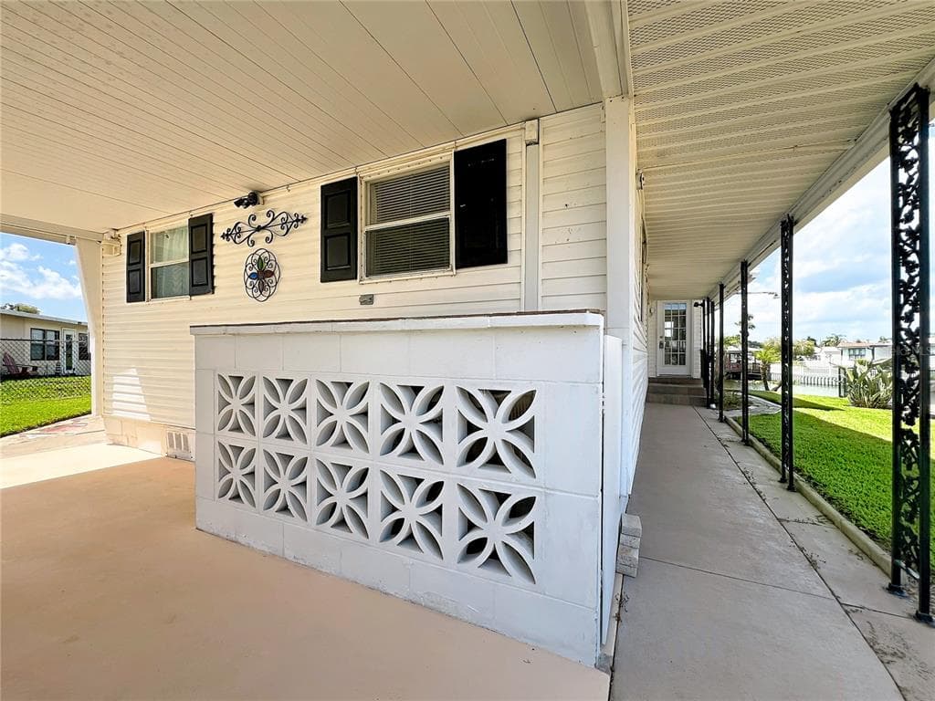 30041 WAUSAUKEE DRIVE photo 5