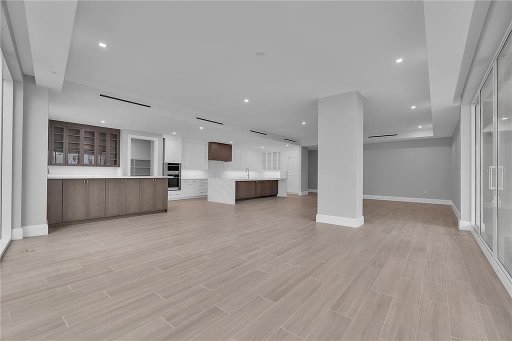 70 AVENIDA VENECCIA 304 photo 13