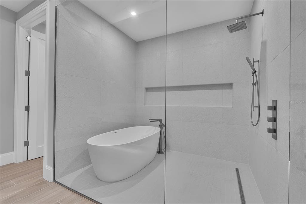 70 AVENIDA VENECCIA 304 photo 24